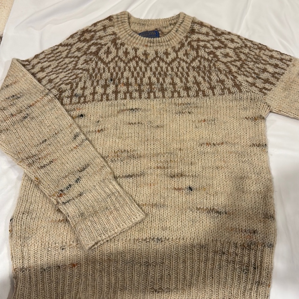 Vintage Pendleton Men’s 100% virgin wool made in the USA fisherman sweater sz. M